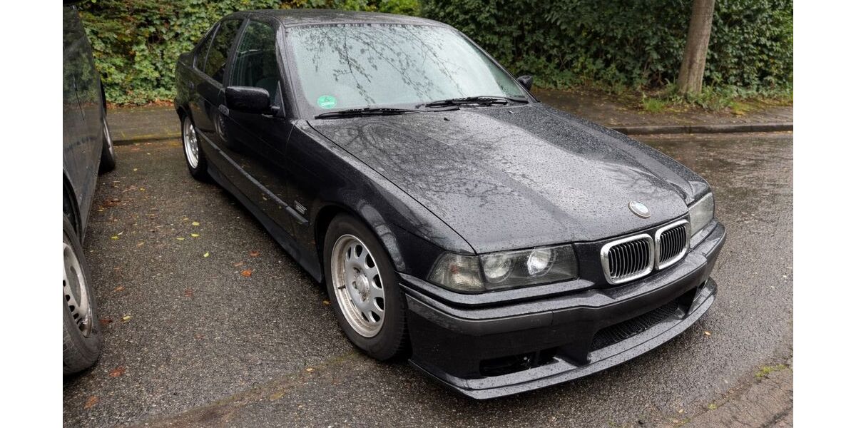 BMW 318 190.000 km 2.500 &euro; Köln 50999