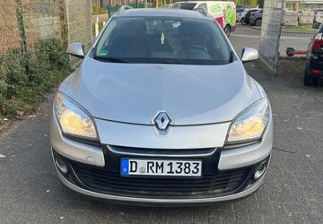 Renault Megane 175.893 km 4.450 &euro; Düsseldorf 40597