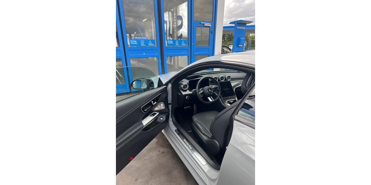 Mercedes-Benz 450 10.550 km 74.100 &euro; Köln 50667