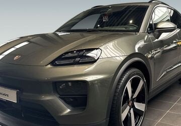 Porsche Macan 15.900 km 93.900 &euro; Willich 47877