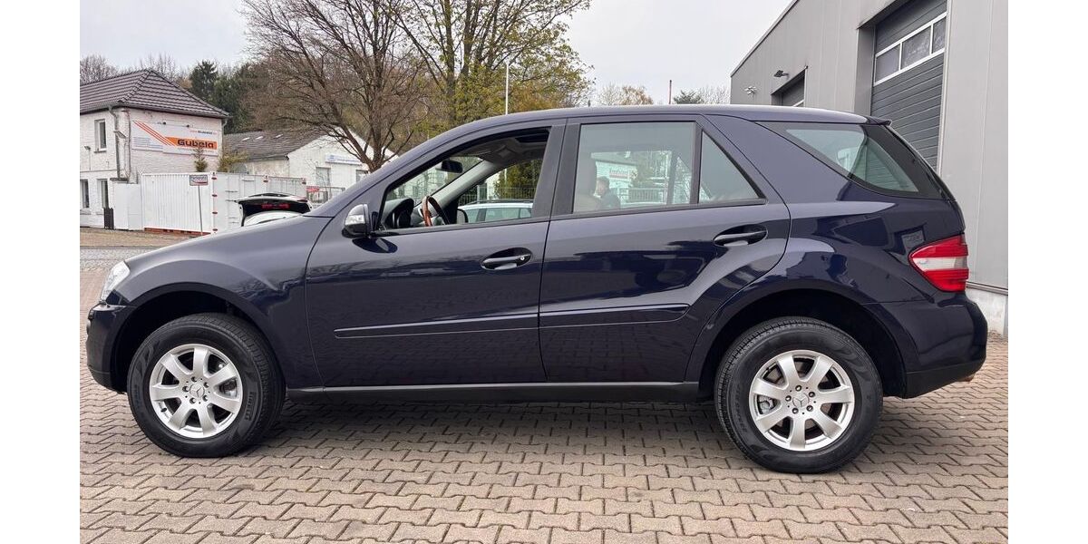 Mercedes-Benz ML 320 191.500 km 11.680 &euro; Bergisch Gladbach 51469