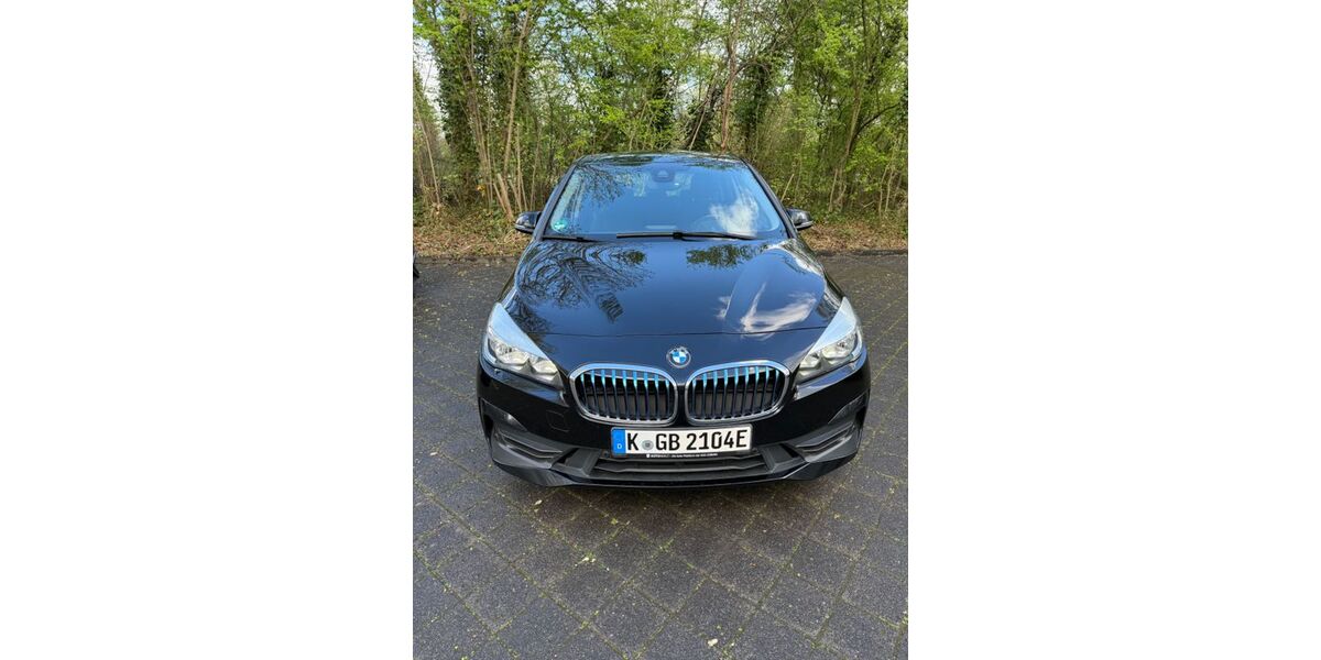 BMW 225 Active Tourer 75.000 km 14.300 &euro; Köln 50679