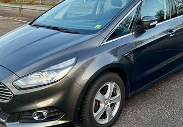 Ford S-Max 107.000 km 15.700 &euro; Köln 50737