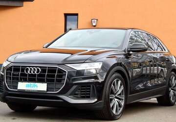 Audi Q8 220.000 km 39.989 &euro; Köln (Rath) 51107