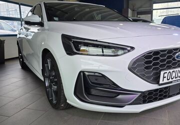 Ford Focus 31.578 km 32.900 &euro; Frechen 50226