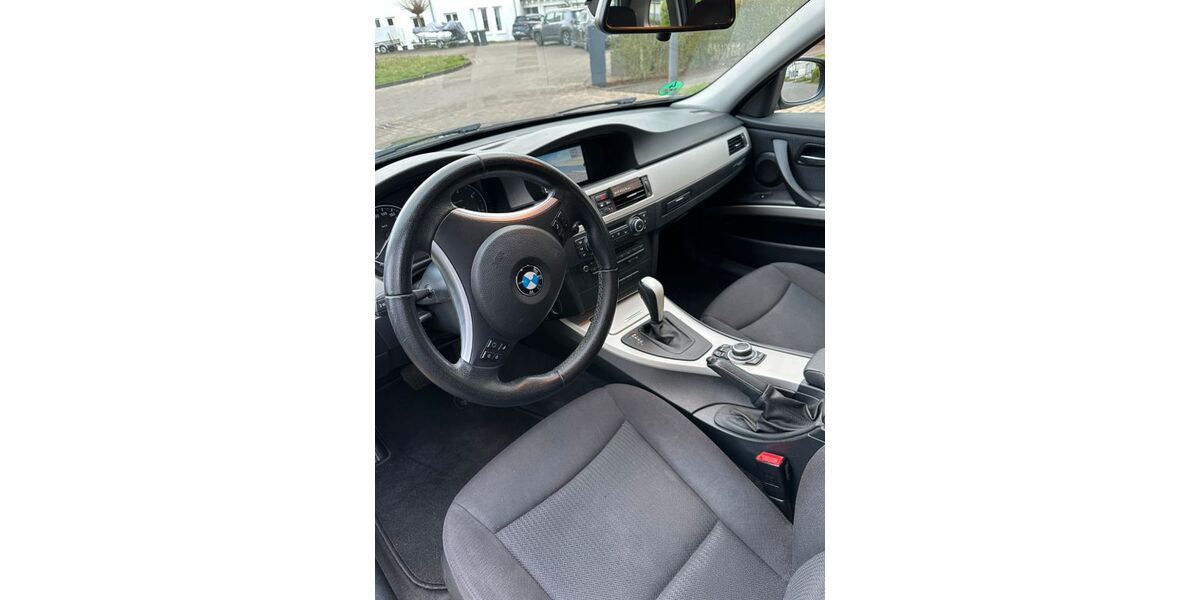 BMW 320 235.000 km 5.999 &euro; Köln 50999