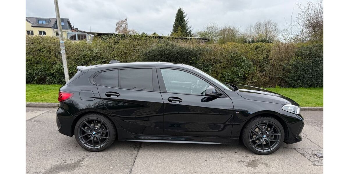 BMW 118 42.500 km 26.400 &euro; Köln 50825