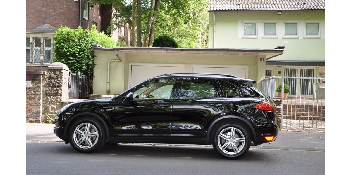 Porsche Cayenne 199.000 km 19.650 &euro; köln 50968