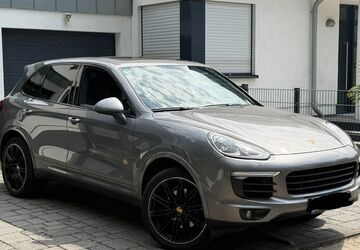 Porsche Cayenne 83.000 km 47.330 &euro; Köln 50858