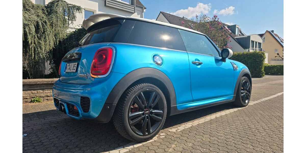 Mini Cooper S Coupé 90.500 km 14.499 &euro; Bergischgladbach 51469
