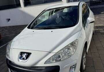 Peugeot 308 158.000 km 2.800 &euro; Marienburg (Köln) 50968