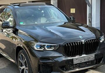 BMW X5 99.000 km 51.840 &euro; Düsseldorf 40468