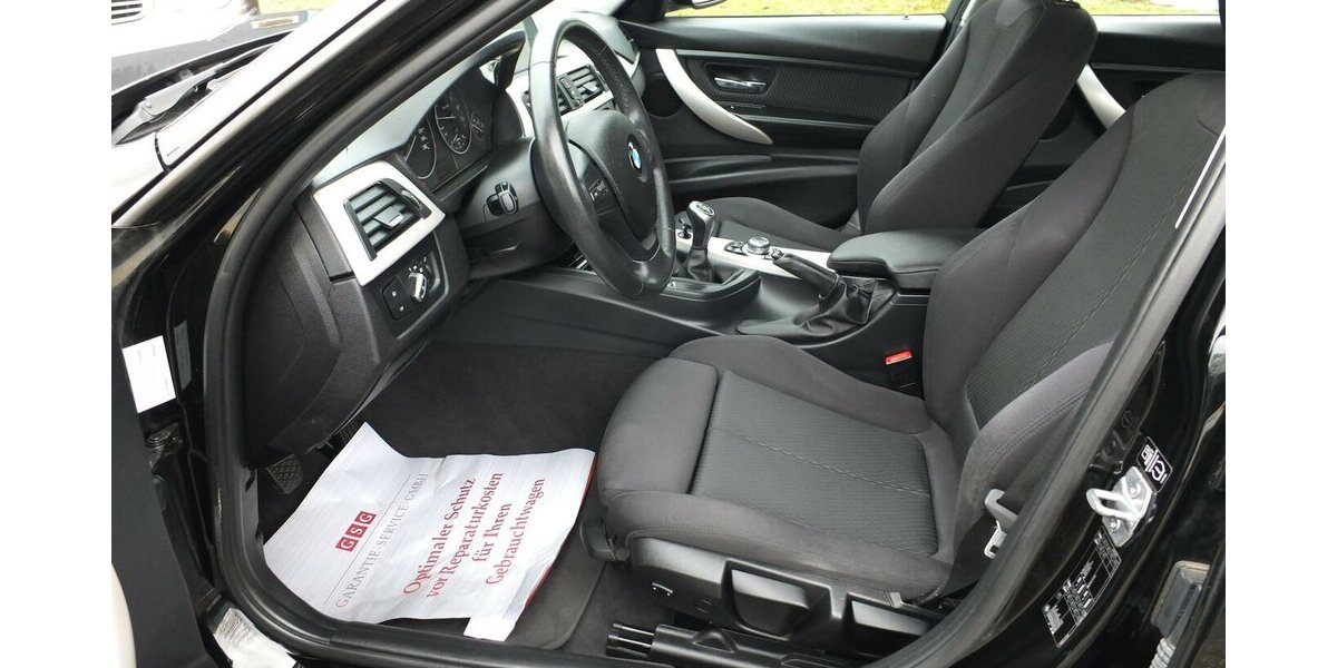 BMW 316i NAVI KLIMAAUTOMATIK 19 ZOLL PDC SHZ 99.865 km 12.798 &euro; Köln 50858