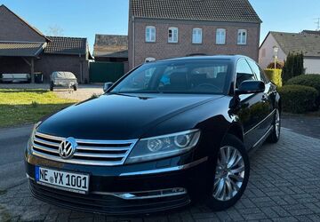 VW Phaeton 298.600 km 8.900 &euro; Korschenbroich 41352