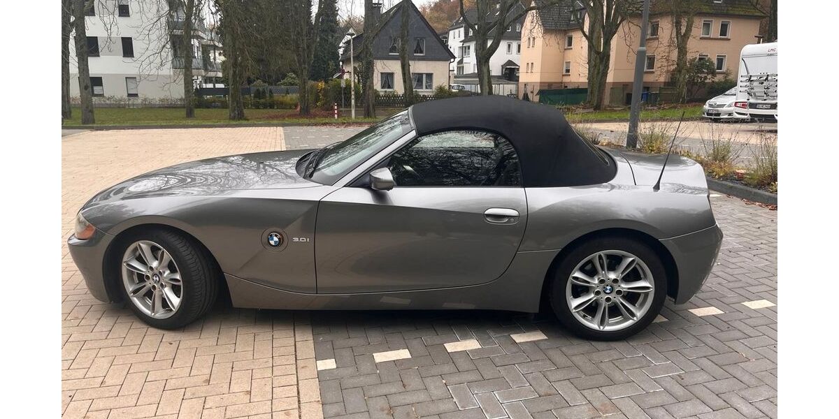 BMW Z4 99.000 km 12.500 &euro; Solingen 42697