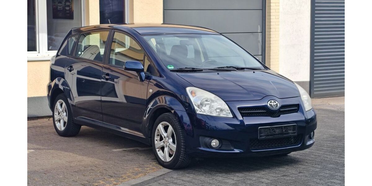 Toyota Corolla Verso 164.000 km 3.900 &euro; Neuss 41469