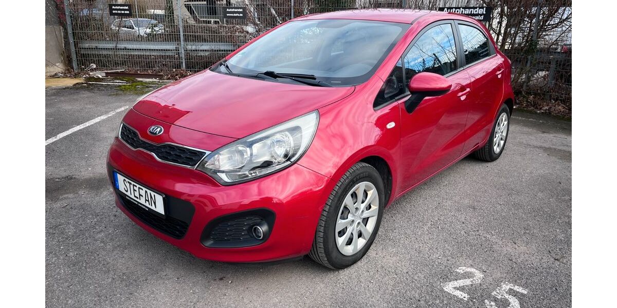 Kia Rio 136.000 km 5.800 &euro; Neuss 41472