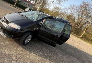 Seat Alhambra 227.300 km 4.250 &euro; Köln, Stadt 50765