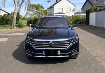 VW Touareg 29.651 km 52.500 &euro; Leverkusen 51371
