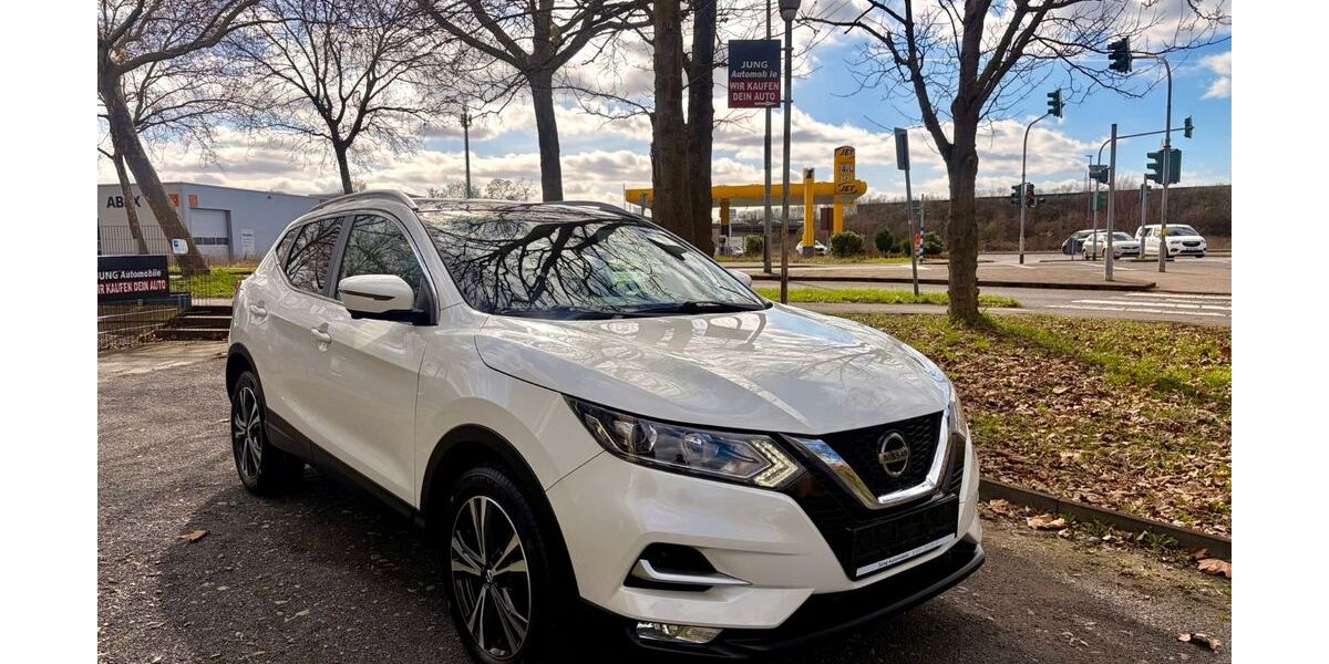 Nissan Qashqai 125.000 km 13.999 &euro; Köln 51107