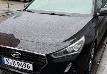 Hyundai i30 116.000 km 13.500 &euro; Köln 51107