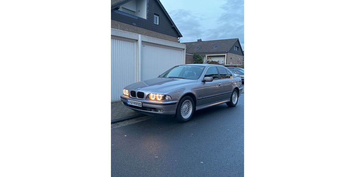 BMW 520 176.800 km 5.490 &euro; Neuss 41469