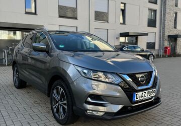 Nissan Qashqai 112.500 km 11.700 &euro; Düsseldorf 40472