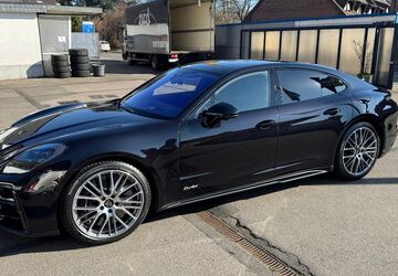 Porsche Panamera 11.700 km 189.900 &euro; Köln 50670