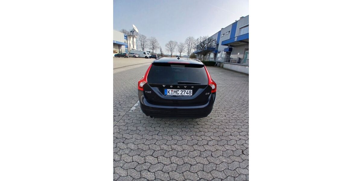 Volvo V60 162.300 km 11.000 &euro; Köln 51103