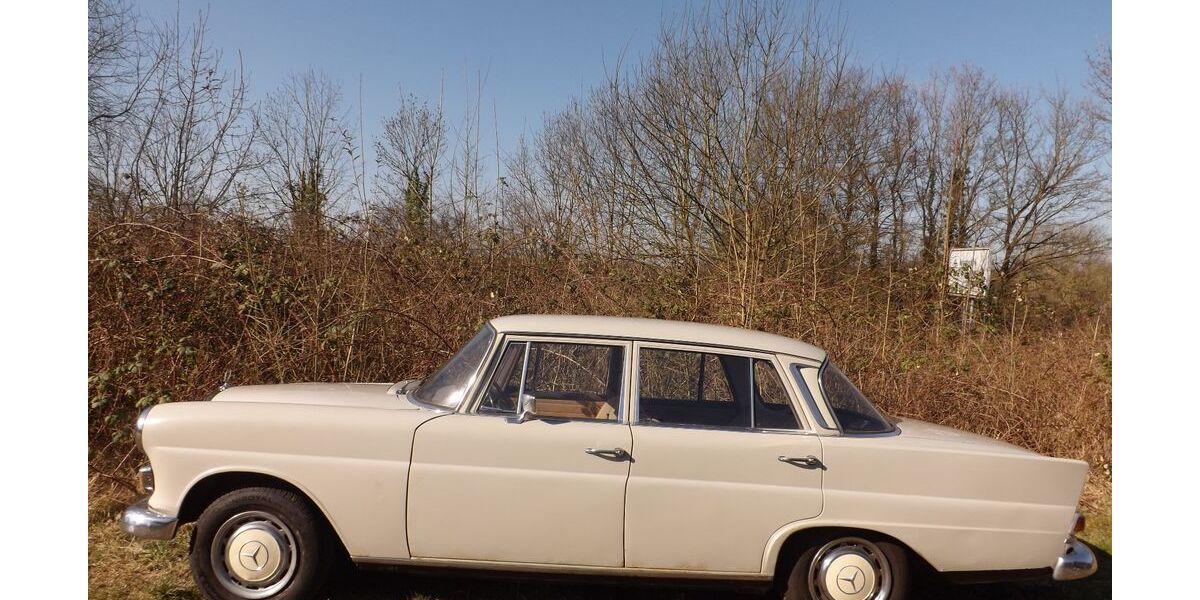 Mercedes-Benz 200 78.642 km 9.999 &euro; Mettmann 40822