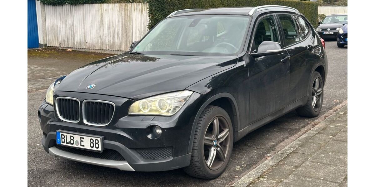 BMW X1 210.000 km 7.900 &euro; Köln 51109