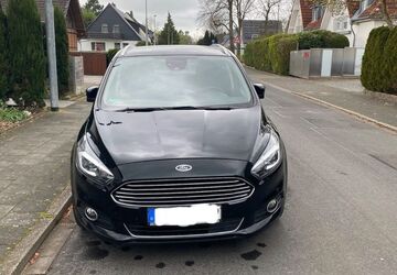 Ford S-Max 135.000 km 17.800 &euro; Düsseldorf 40593