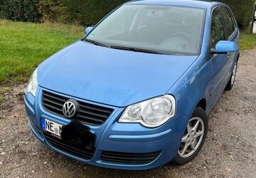 VW Polo 124.900 km 2.990 &euro; Neuss 41469