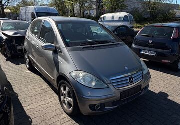 Mercedes-Benz A 150 214.900 km 890 &euro; Grevenbroich 41515