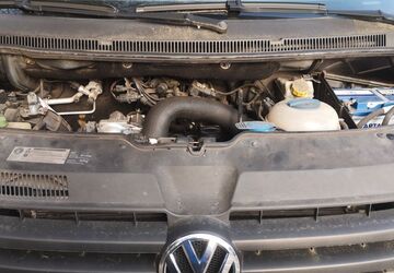 VW T5 Transporter 160.500 km 10.450 &euro; Düsseldorf 40627