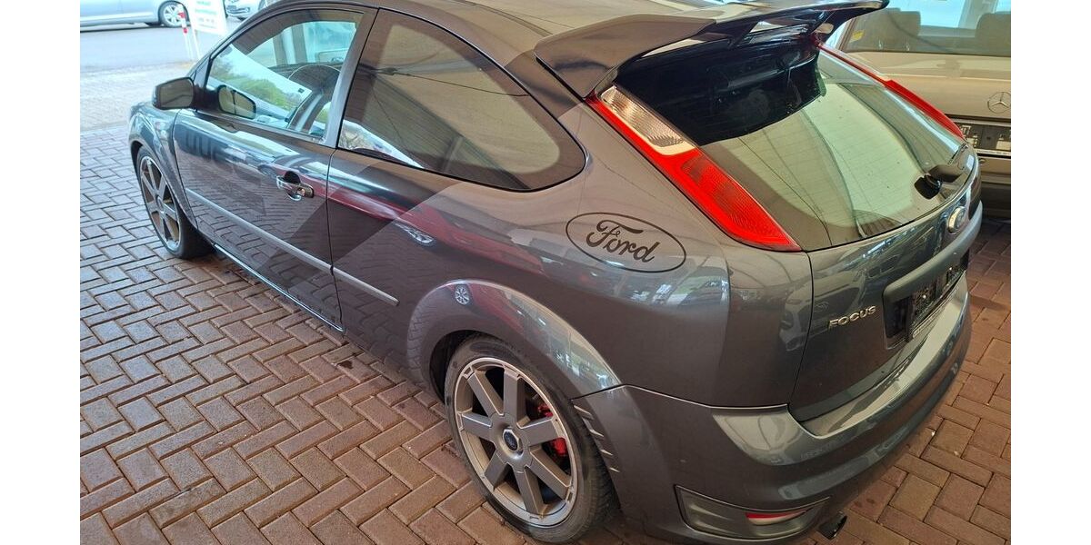 Ford Focus 169.500 km 4.450 &euro; Wülfrath 42489