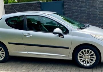 Peugeot 207 80.000 km 4.650 &euro; Neuss 41464