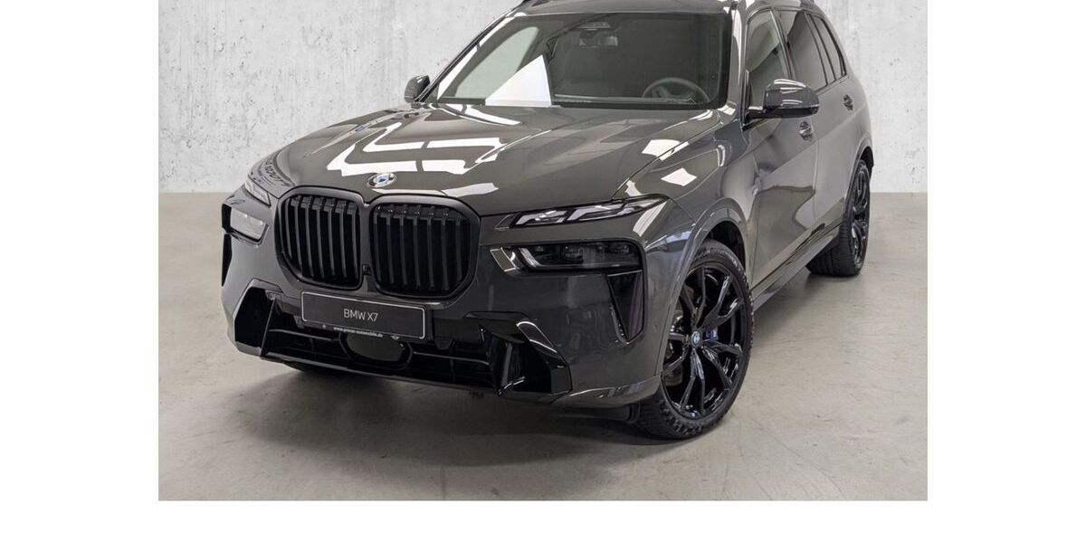 BMW X7 12.900 km 101.490 &euro; Düsseldorf 40595