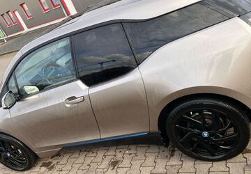 BMW i3 71.225 km 9.000 &euro; Köln 50767