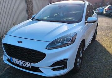 Ford Kuga 92.000 km 22.100 &euro; Köln 50765