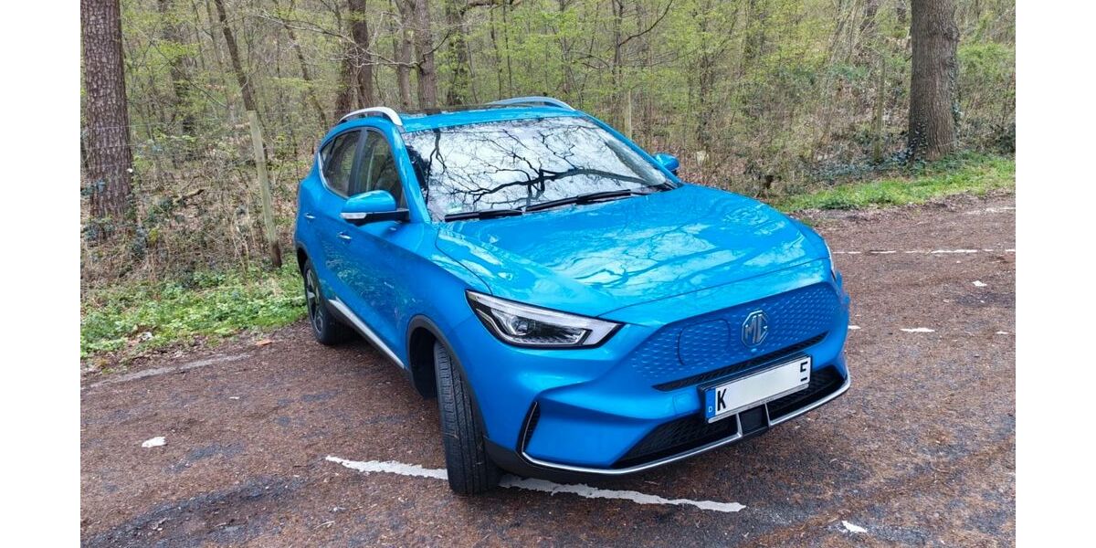 MG ZS 4.600 km 21.900 &euro; Köln 51107