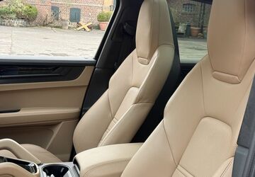 Porsche Cayenne 14.700 km 133.790 &euro; Frechen (bei Köln) 50226