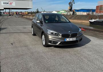 BMW 220 Active Tourer 104.000 km 15.950 &euro; Köln 50737