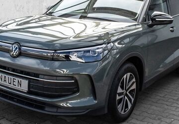 VW Tiguan 9.900 km 45.990 &euro; Meerbusch 40670