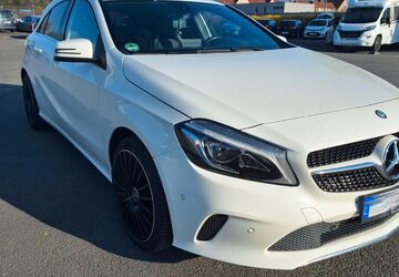 Mercedes-Benz A 180 105.000 km 15.500 &euro; Köln 51109