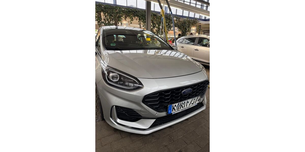 Ford Fiesta 38.000 km 18.300 &euro; Köln 50767