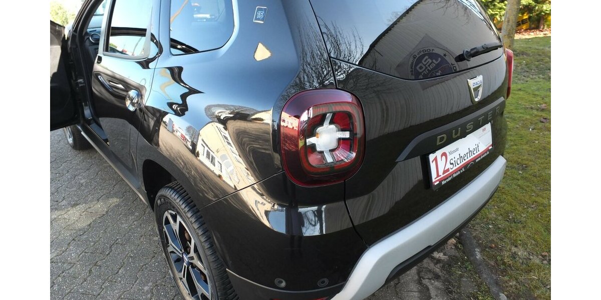 Dacia Duster II CELEBRATION HYBRID NAVI KAMERA 17 ZOLL 63.155 km 12.500 &euro; Köln 50858