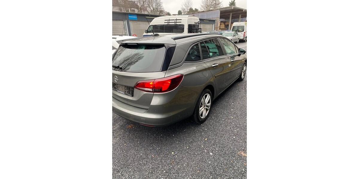 Opel Astra K Sports1.5CDTI/NAVI.VOLL-LED.PDC.ALU-A 117.000 km 5.990 &euro; Hilden 40721