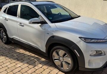 Hyundai KONA Elektro 48.000 km 21.975 &euro; Köln 50931