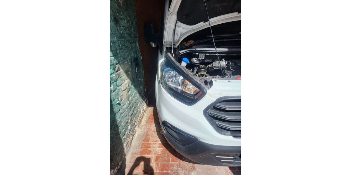 Ford Transit Custom 139.000 km 10.900 &euro; Düsseldorf 40597